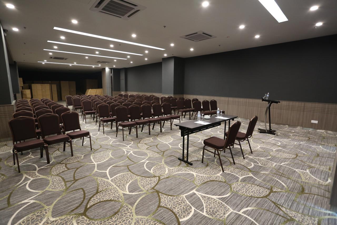 Nexus Business Suite Hotel Shah Alam Exterior foto
